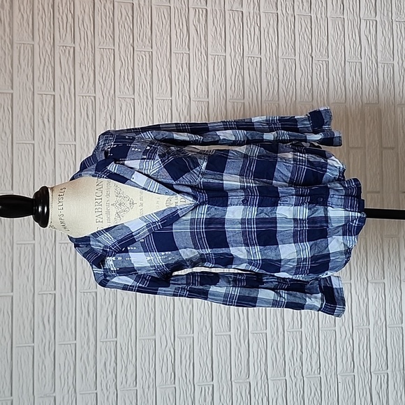 Flannel - Picture 1 of 2